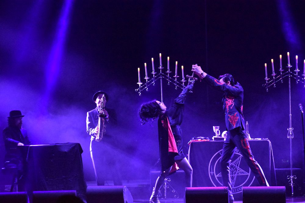 Twin Temple Make TV Debut On The Daily Show With Performance Of “Haunt Me”