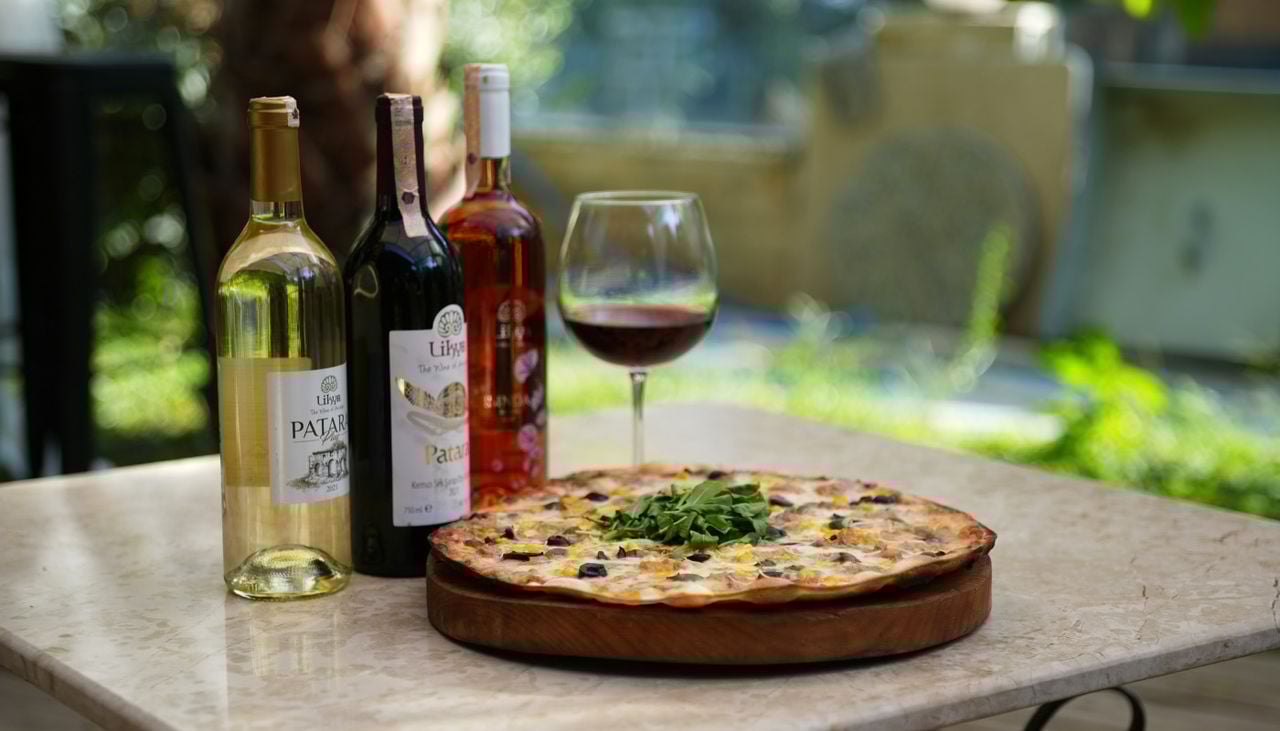 Which wine pairs best with your pizza? Four perfect pairings to enjoy like an expert