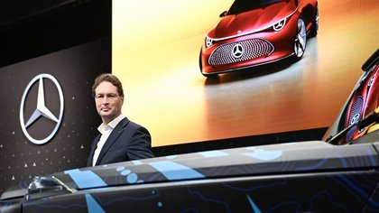 Mercedes-Benz boss says Howard Lutnick urged carmaker to move its HQ to US