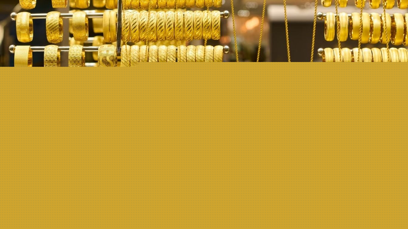 Gold Prices Cross Rs 1.56 Lakh Per 10 Grams; Will The Rally Continue And When Should You Buy?