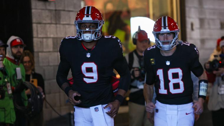 Falcons predicted to ditch Kirk Cousins, trade for $75M QB as Michael Penix Jr. insurance