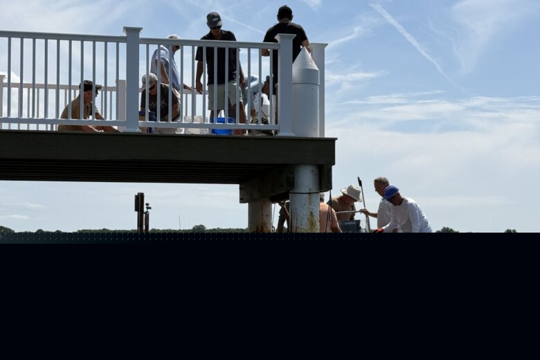 Kent Island restaurant adds 1 million new oysters to Chesapeake Bay