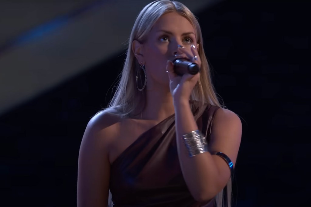 Watch Michael Bublé & Niall Horan Fight Over These 2 Young Women Who Got Four-Chair Turns on ‘The Voice’
