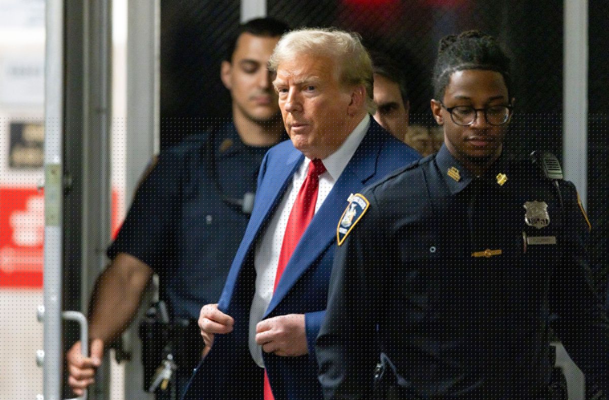 Fiscalía busca mantener condena penal de Trump; rechaza apelación por caso de soborno