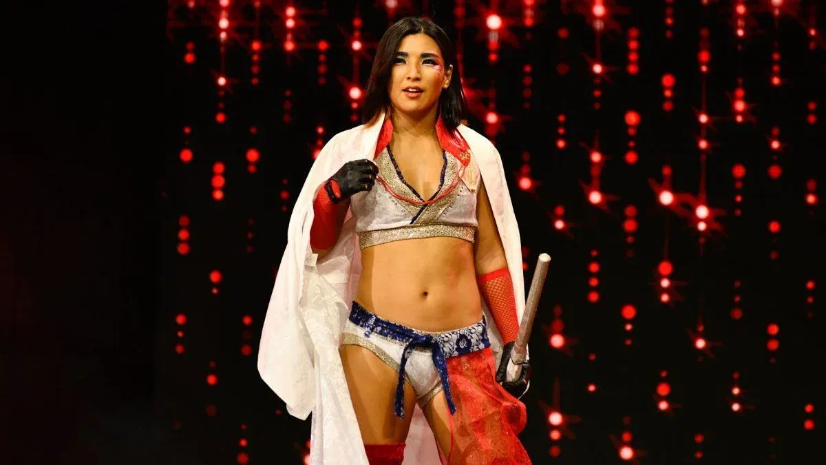 Former AEW Women’s World Champion reveals she’s re-signed with company