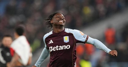 Substitute Jamaldeen Jimoh-Aloba crowns Aston Villa comeback with late winner