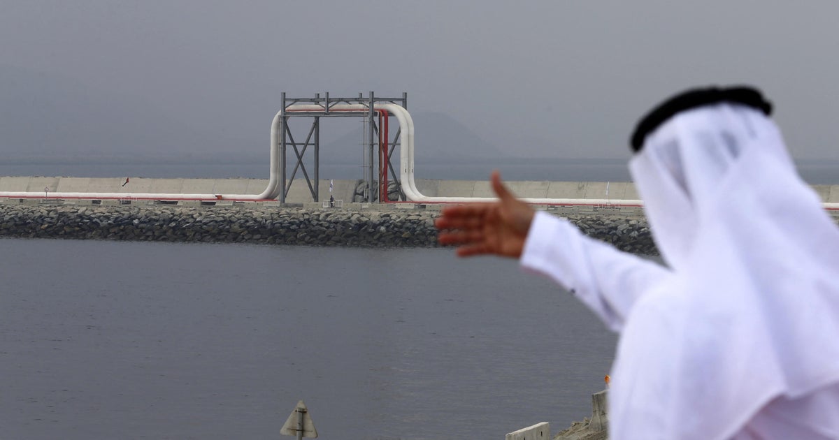 Middle East oil producers step up plans to bypass the Strait of Hormuz