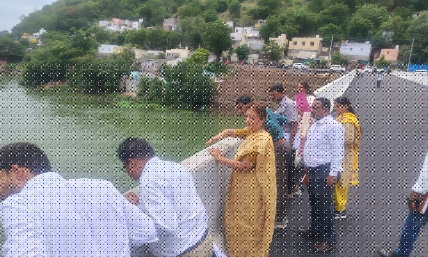 ADC chairperson reviews seed access road works