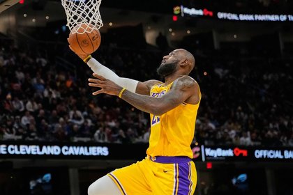 LeBron James wipes away tears during tribute, says he doesn't know if he'll play in Cleveland again