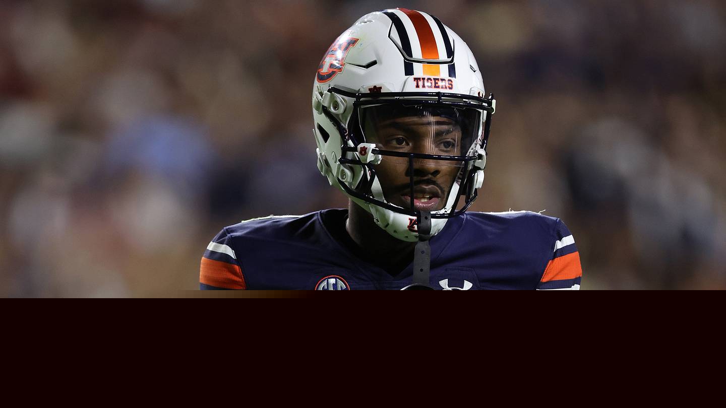 Giants’ latest signing brings Oregon’s defensive trio back together