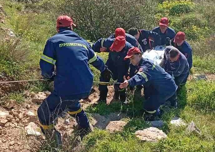 Θάσος: Απεγκλωβισμός τραυματισμένου 18χρονου Ρουμάνου από δύσβατο σημείο