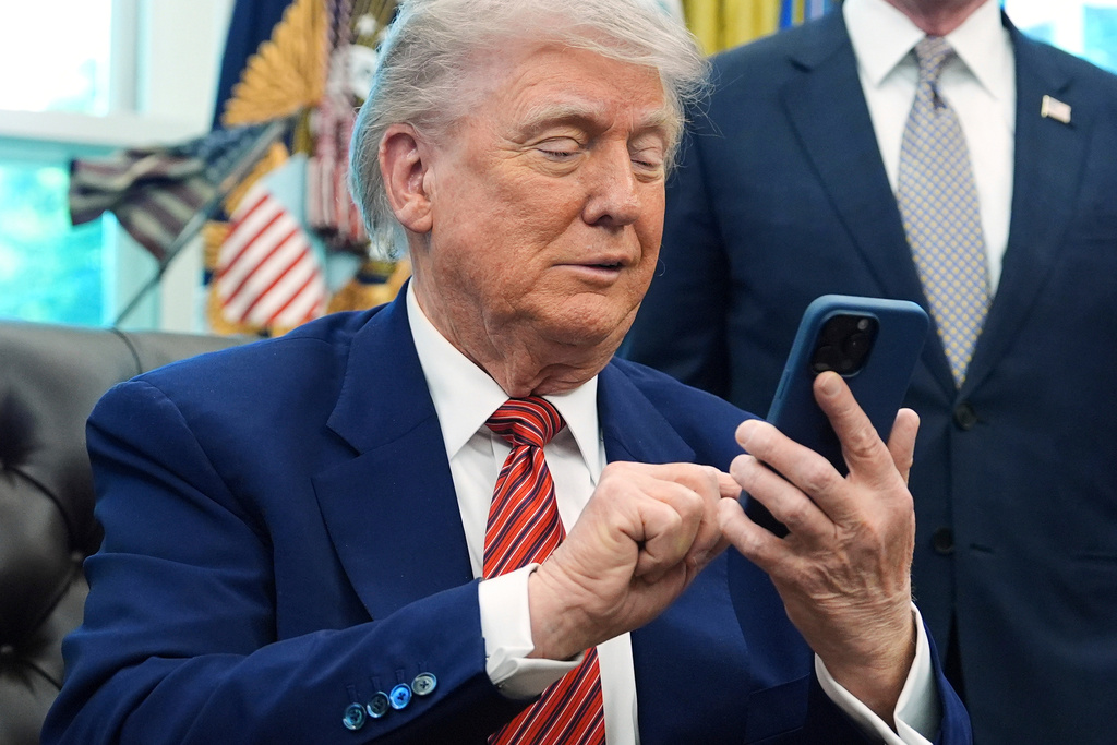 The government shuts down, and Trump goes online — very online