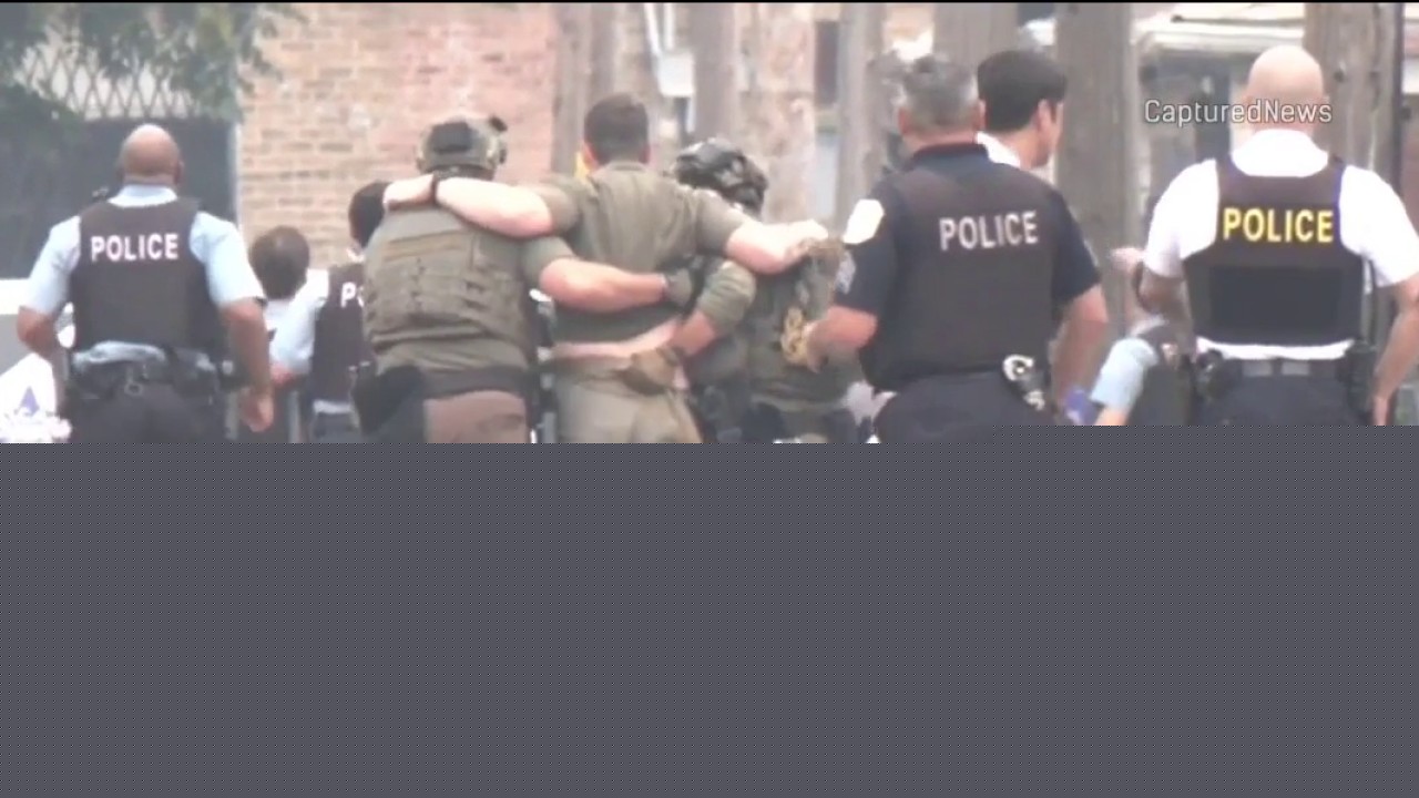 Albany Park shooting: Chicago SWAT officer among 4 injured, suspect in custody