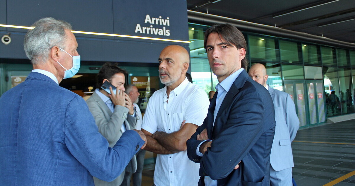 Onorato tassinaro. L’assessore in Italia sogna di federare i civici liberali, ma a Roma è il patrono dei tassisti