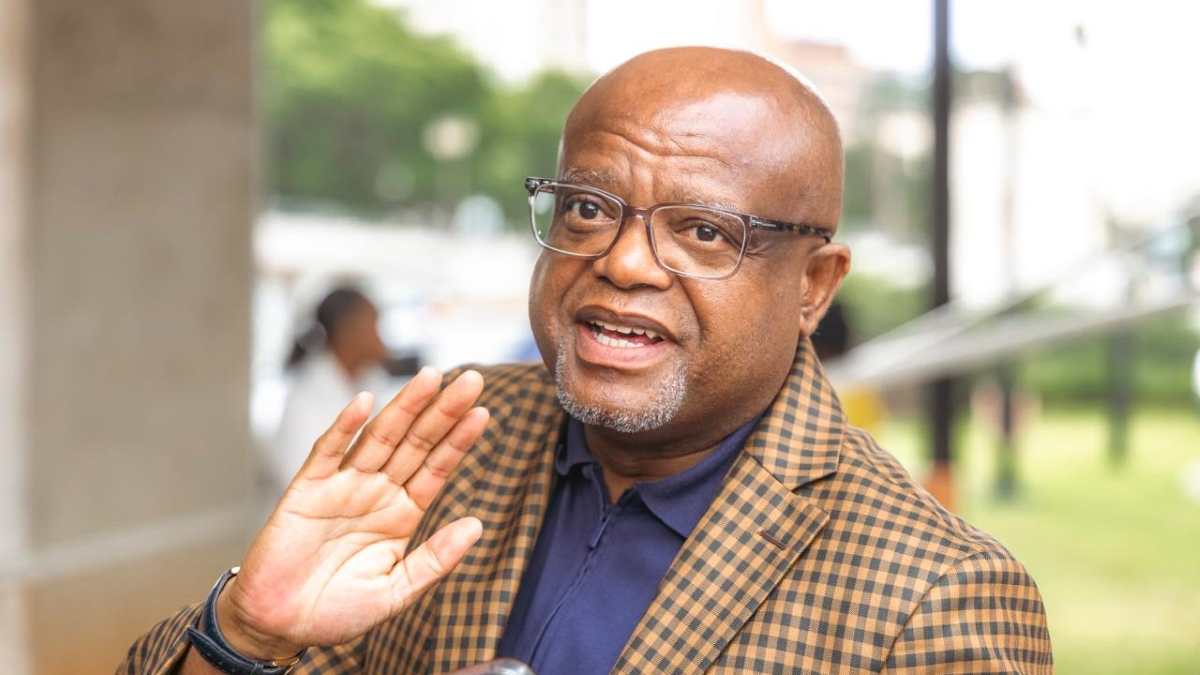 Dada Morero stays on as Joburg Mayor after no-confidence vote is postponed