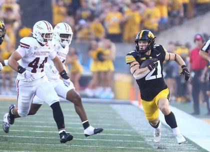Meet Iowa Hawkeye Star Kick Returner Kaden Wetjen in Coralville!