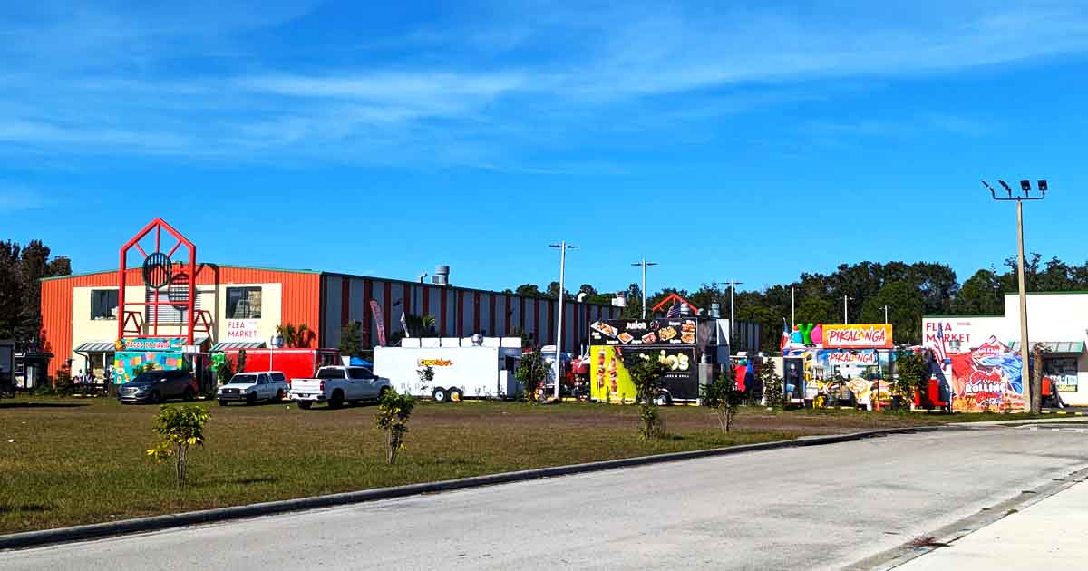 10 Gigantic Flea Markets In Florida Where $30 Gets You Bags Of Bargains