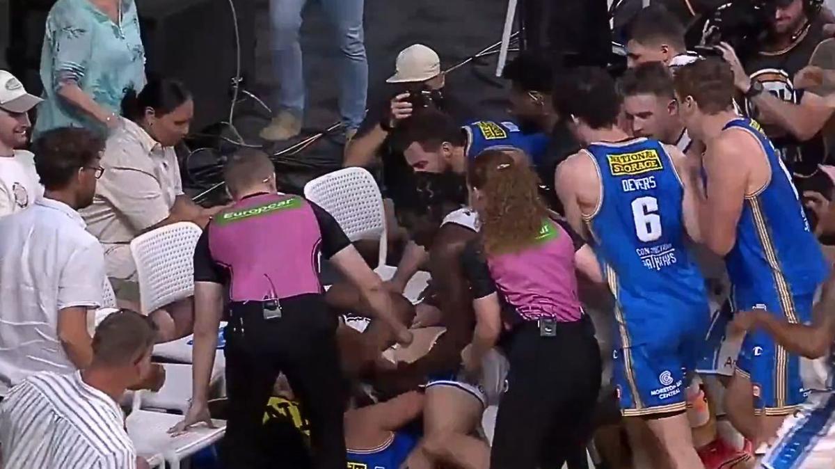 Adelaide 36ers take down Brisbane after wild NBL brawl and seven ejections