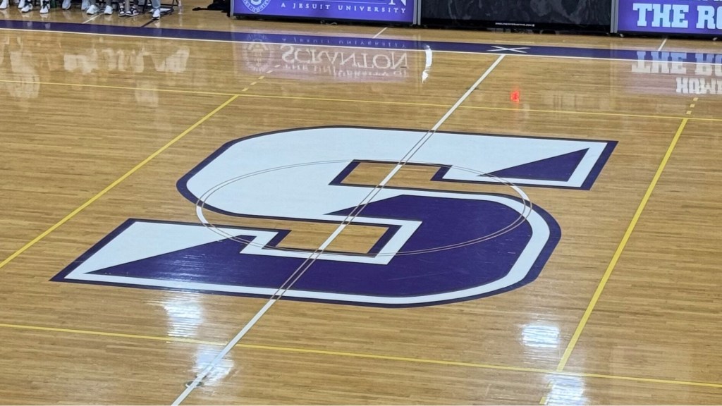 LOCAL COLLEGES: Lady Royals romp to another victory