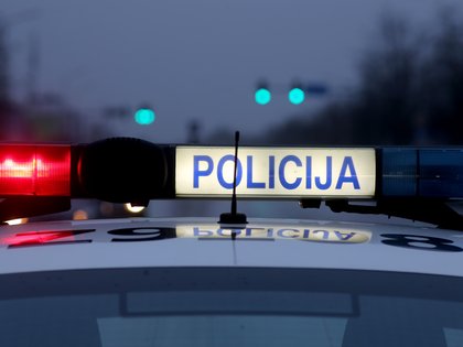 Nakon krađe novčanika s tuđom karticom podigle 1.500 KM