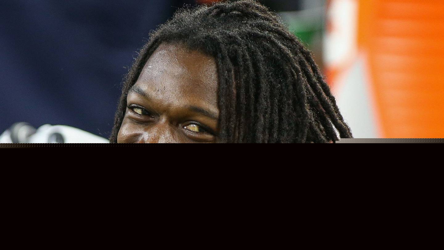 Jadeveon Clowney just made Cowboys' free agency gamble look even stranger
