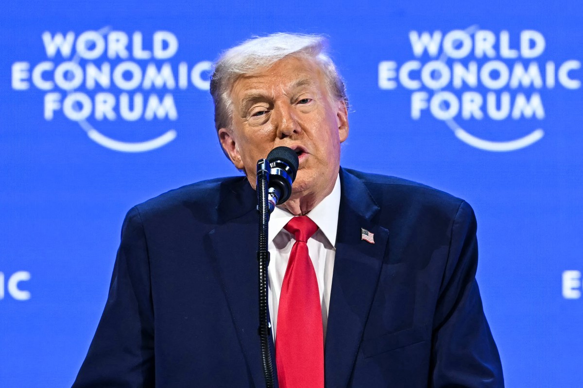 Trump anuncia que ordenou a reabertura do espaço aéreo da Venezuela