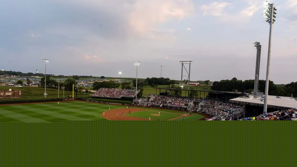 MLB Field of Dreams Tickets Push Near $1,000, Even With Rain in Forecast