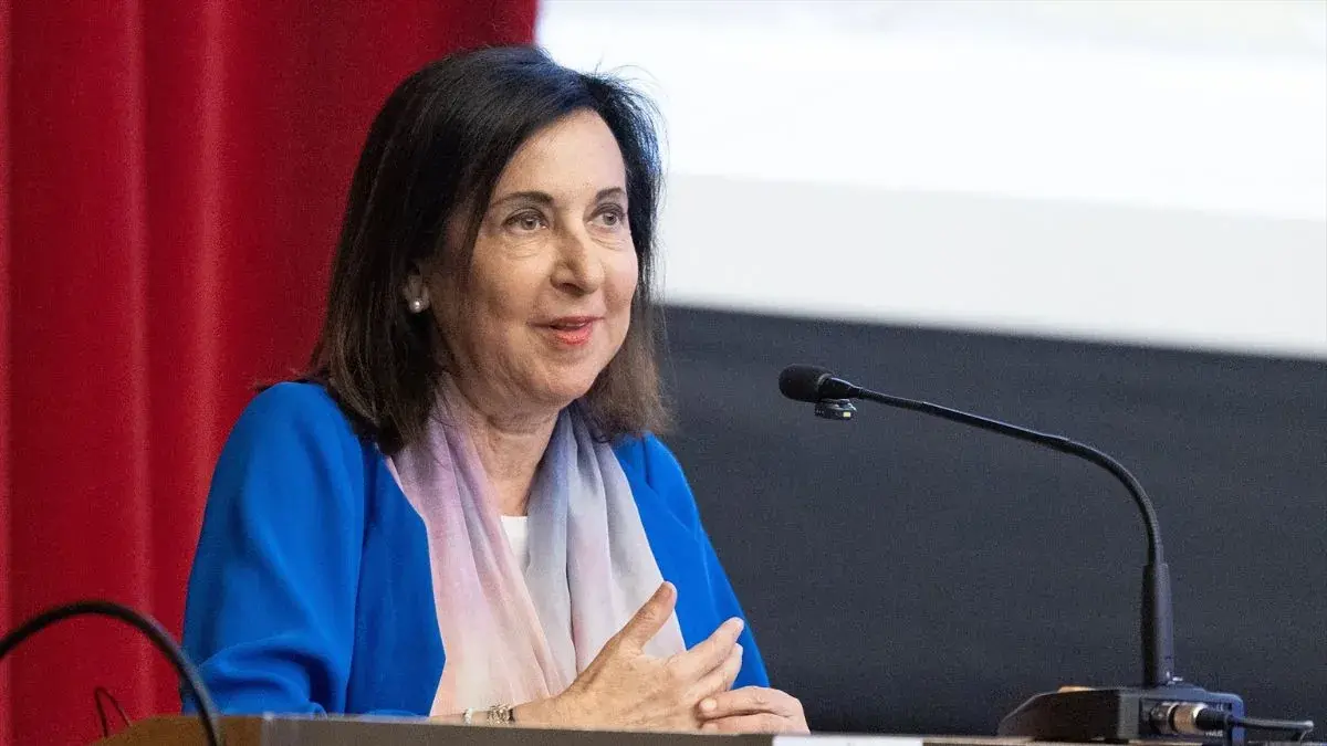 Robles evita aclarar si el CNI avisó al Gobierno sobre Ceuta