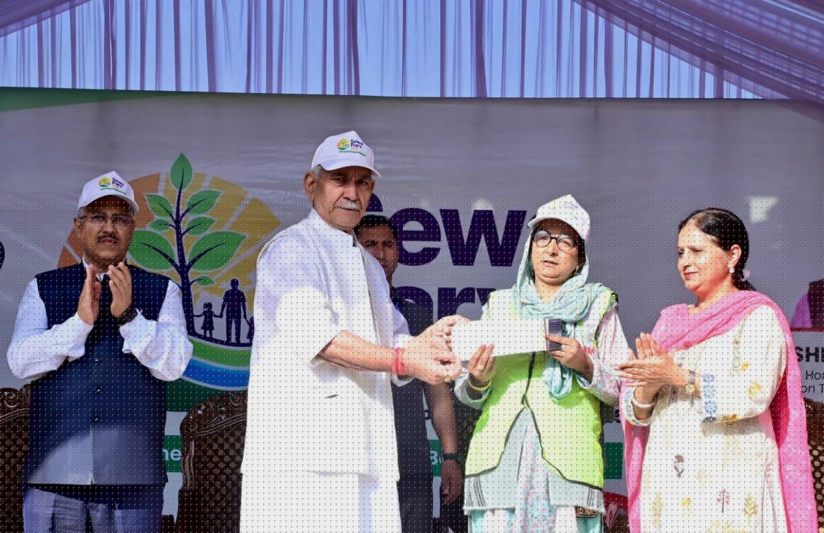 J&K LG Manoj Sinha joins cleanliness drive in Srinagar's Dal Lake as part of 'Sewa Parv'