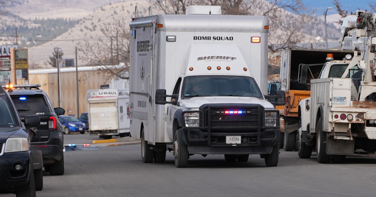 Update: Bomb squad deployed for 'suspicious device' found a block away from Helena High