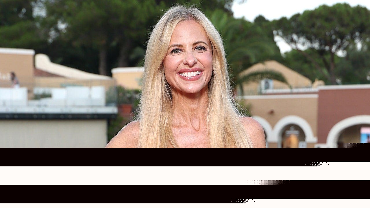 Sarah Michelle Gellar embraces Euro summer in the South of France with stunning bikini photos