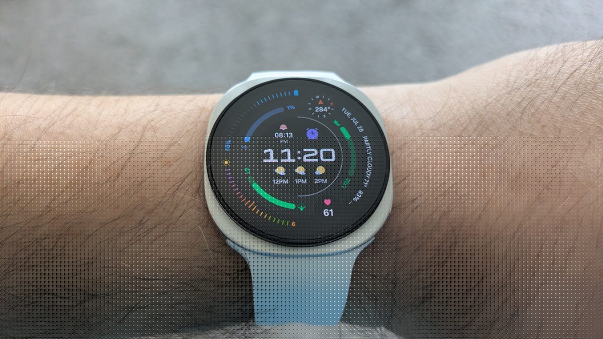 Samsung Galaxy Watch 9 Review: New Health Features Offset by Familiar Battery Shortcomings