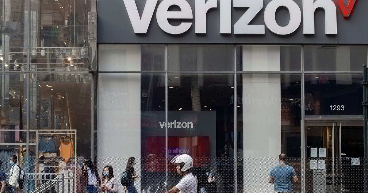 Verizon in talks to buy spectrum from EchoStar - report