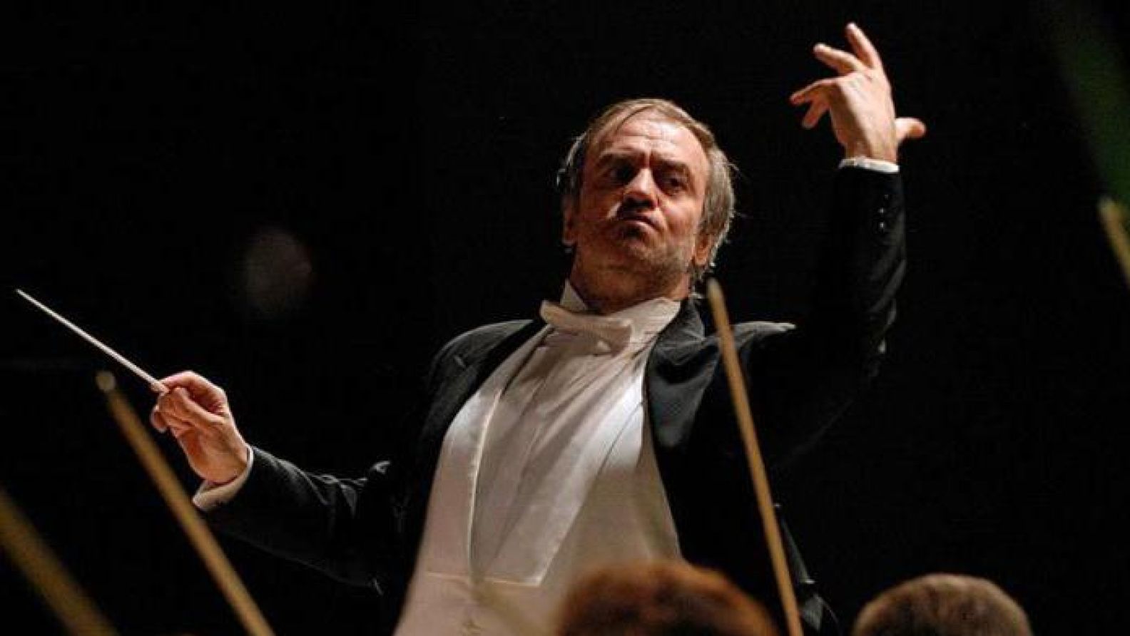 Valery Gergiev to conduct Armenian National Philharmonic Orchestra after 37-year break