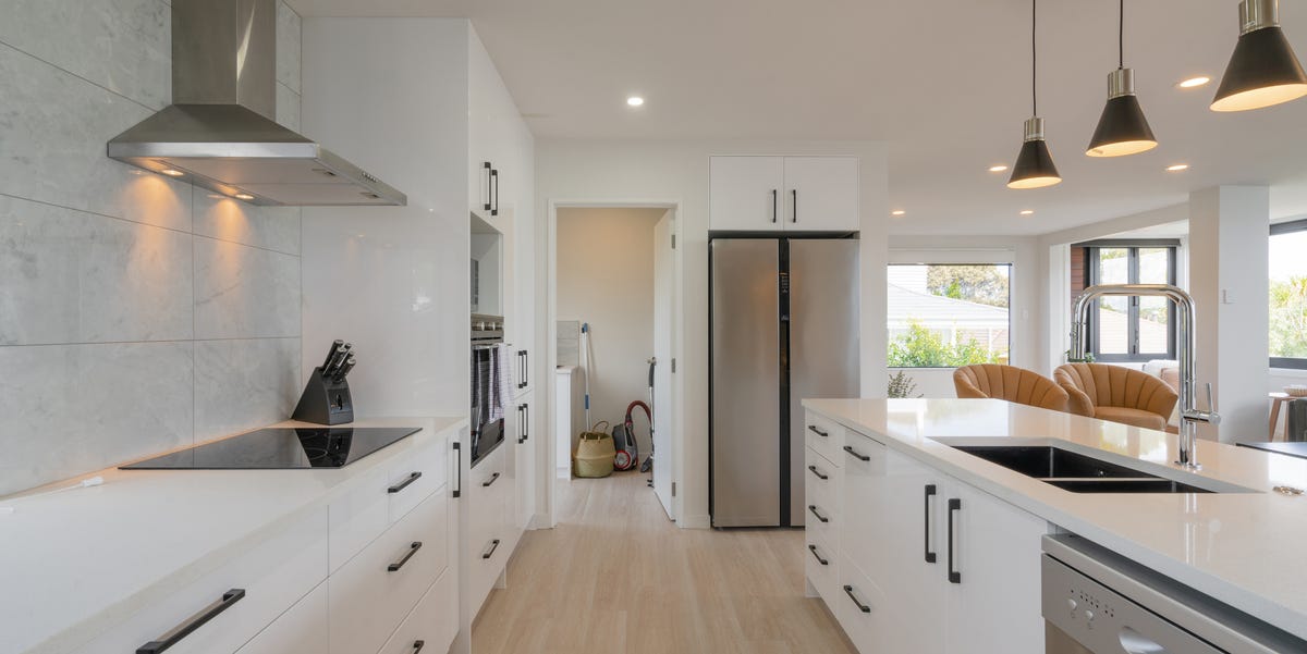 11 Kitchen Design Mistakes Designers Say Can Make Your Space Feel Off