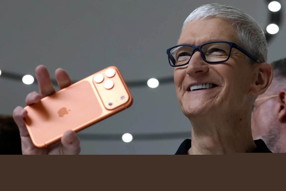 Apple’s new iPhone update includes a hidden, important AI feature