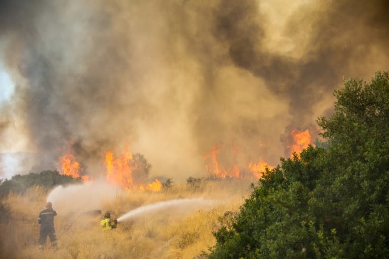 Greece gains ground against blaze near Athens