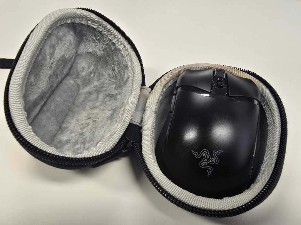 This $14 case is why my years-old gaming mouse still looks unboxed