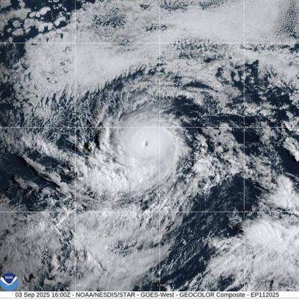 Hurricane Kiko Intensifies to a Category 4 in the Pacific Ocean