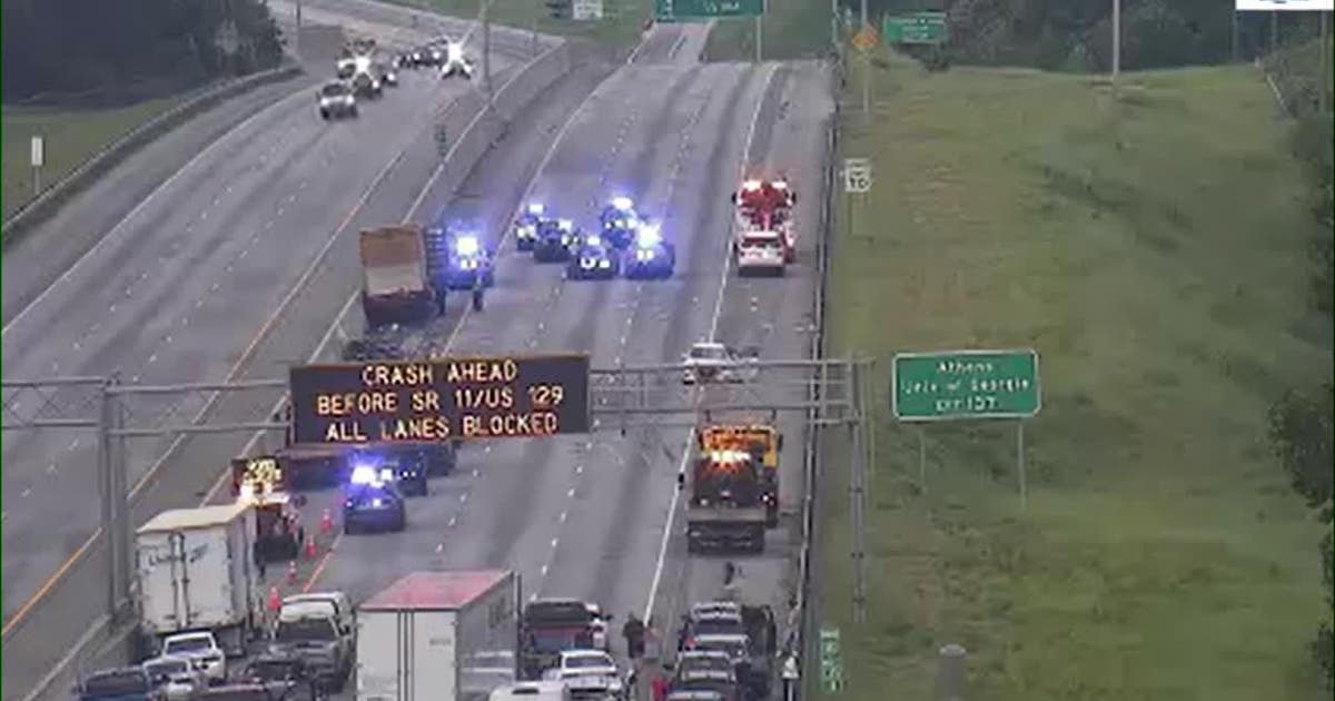 1 dead, 1 critically injured in 5-vehicle I-85 Jackson County crash