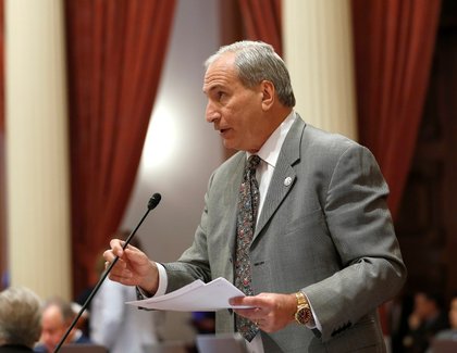 Jeff Stone, longtime Riverside County leader, planning to retire