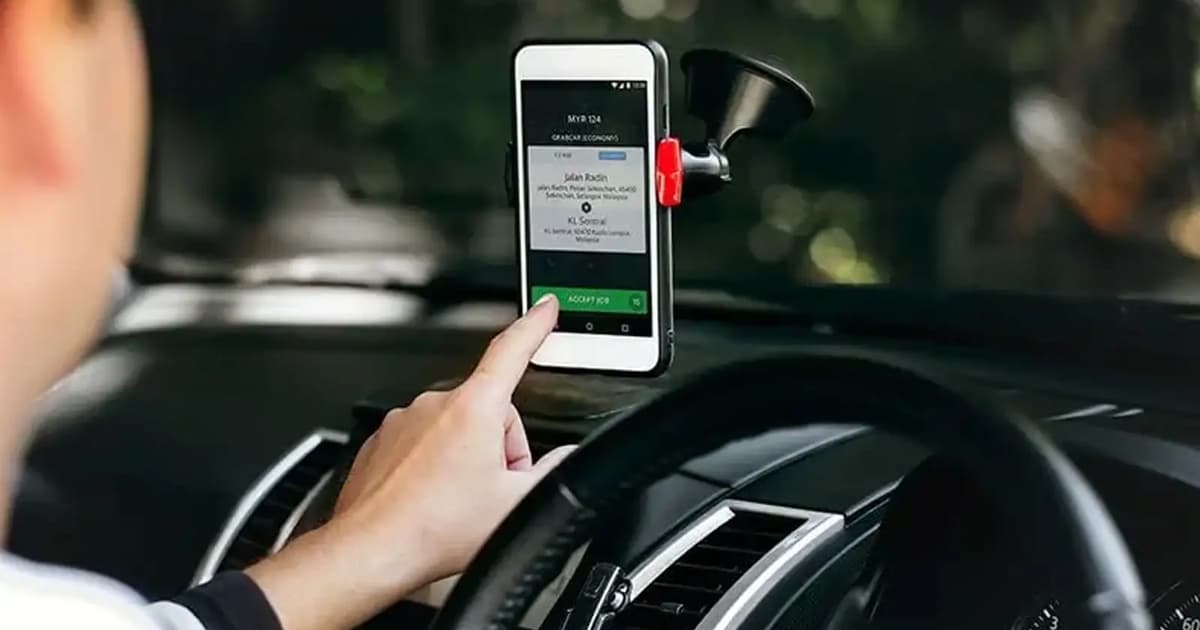 E-hailing drivers can now renew motor vehicle licences for under 6 months