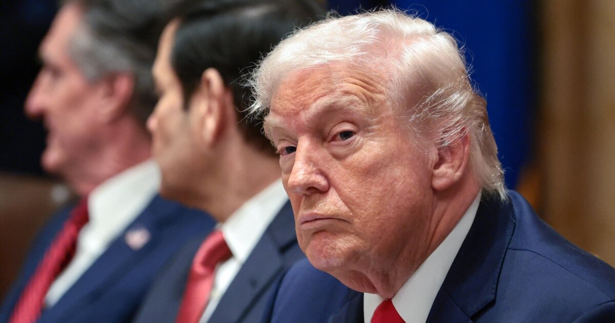 Trump Says Putin 'Agreed' To Halt Air Strikes For A Week As Freezing Weather Hits Ukraine