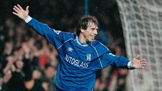 Sir Zola torna in azzurro: sarà il regista del futuro del calcio italiano. Una scelta che guarda lontano (Andrea Bruschi)