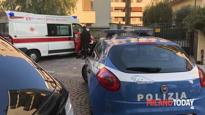 Porta un coltello a scuola: ferito un altro studente a una mano