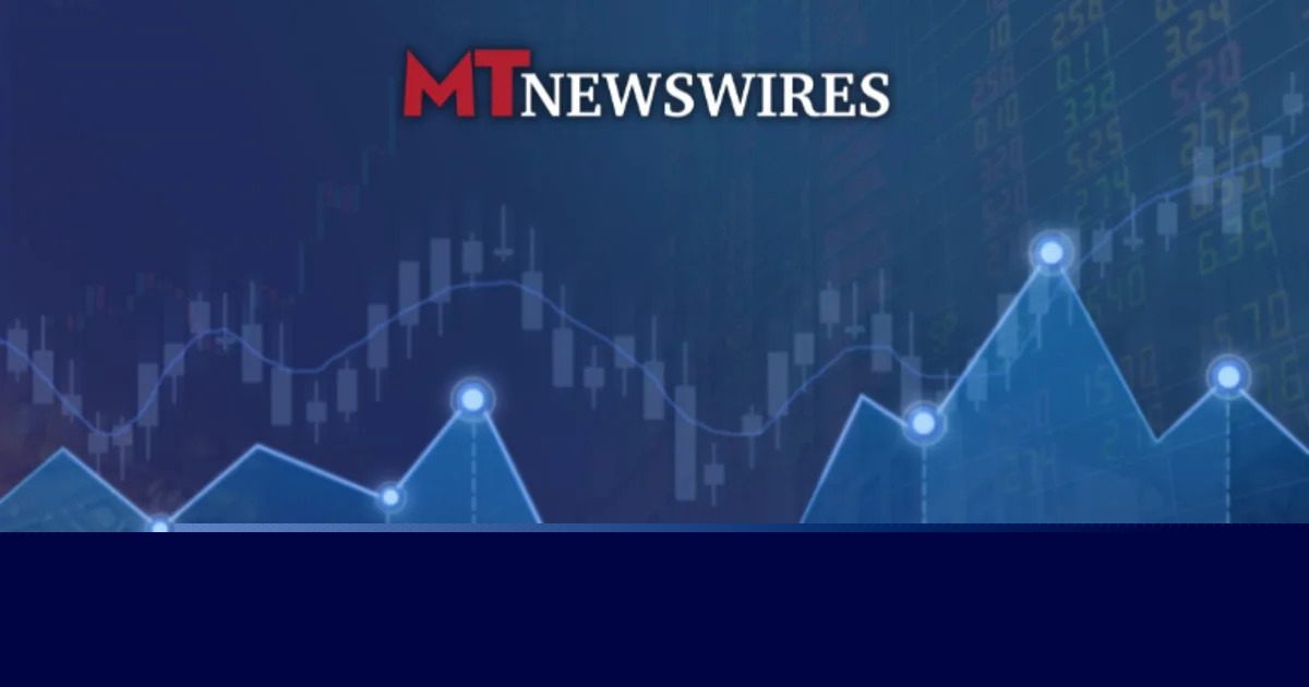 UK's FTSE 100 Ends Week Lower; NatWest Jumps