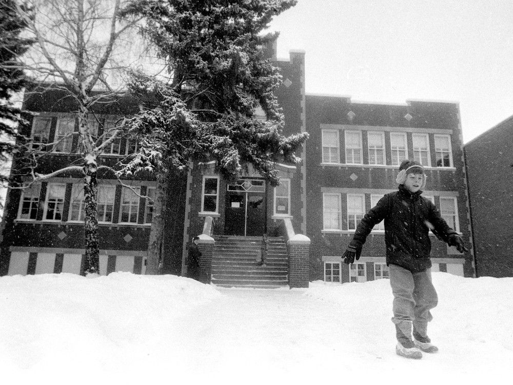Trustees consider closing Saskatoon's Thornton School in 1986
