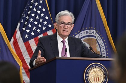 Jerome Powell Attends Supreme Court Hearing on Trump Effort to Fire Fed Governor, Calling It Historic