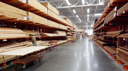 Home Depot cuts 800 jobs, orders corporate staff back to office full time