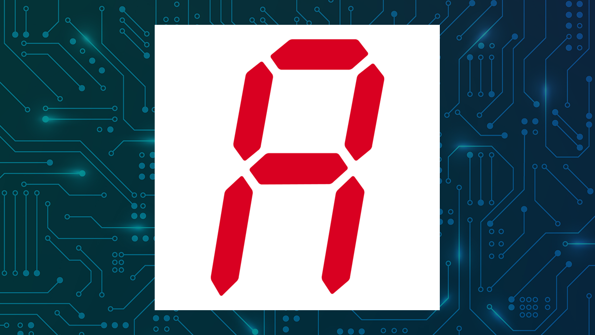 Aixtron (ETR:AIXA) Share Price Passes Below 50-Day Moving Average   – Should You Sell?